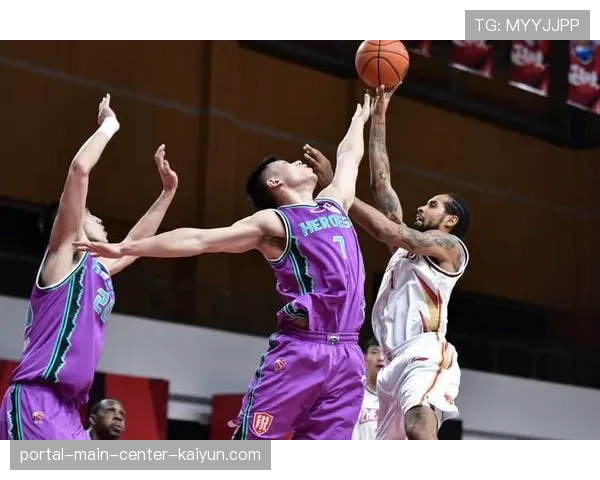 山东轻取吉林豪取7连胜 排名稳步攀升至第九